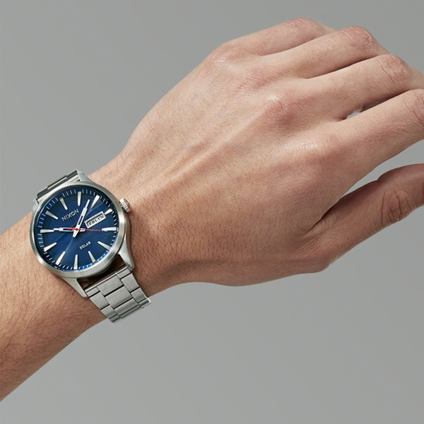 NIXON blue 5