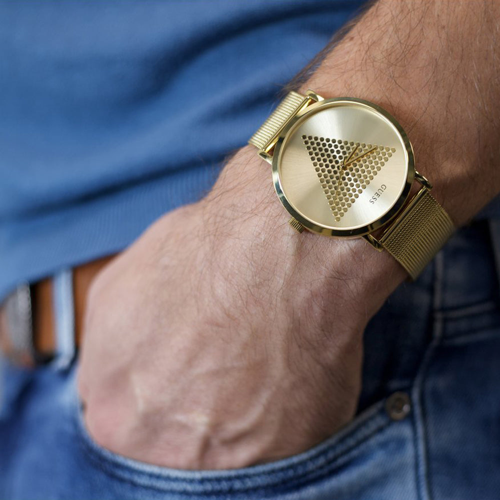 GUESS Default 4