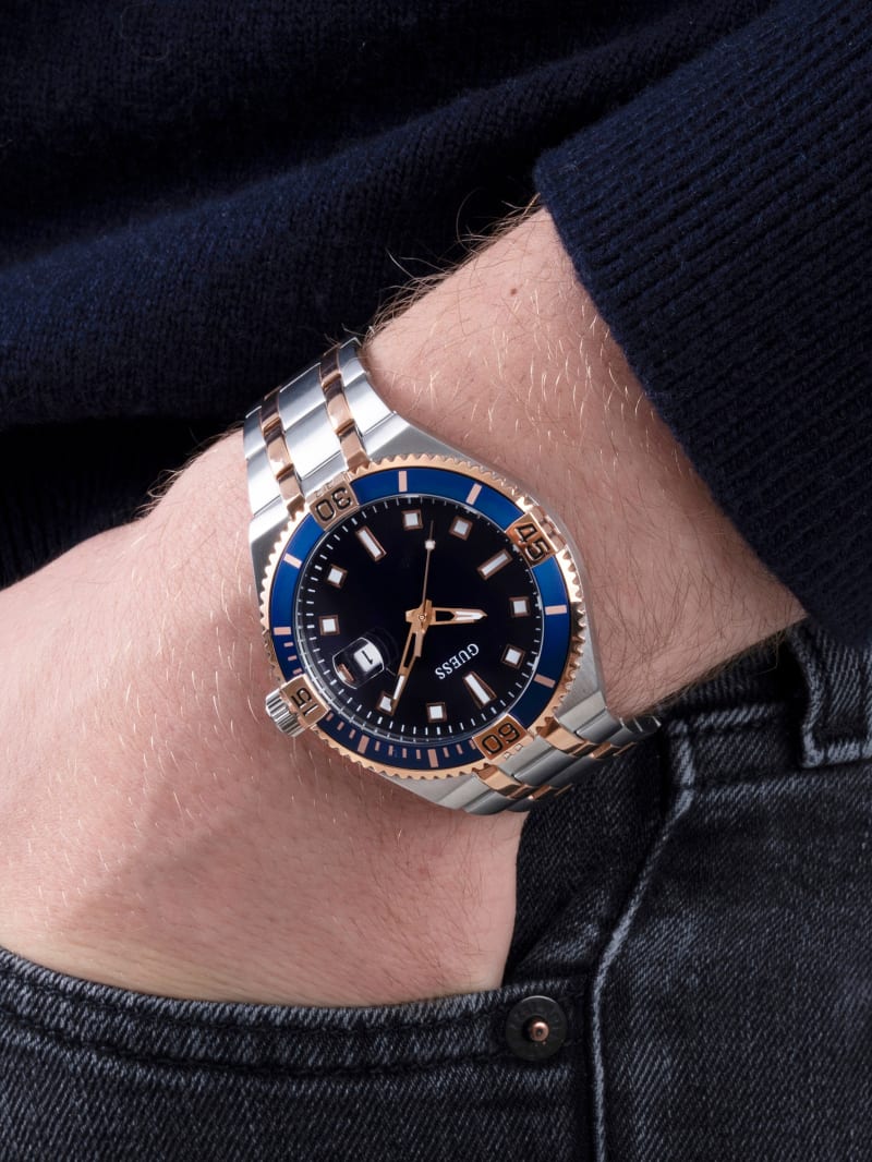 GUESS blue 10