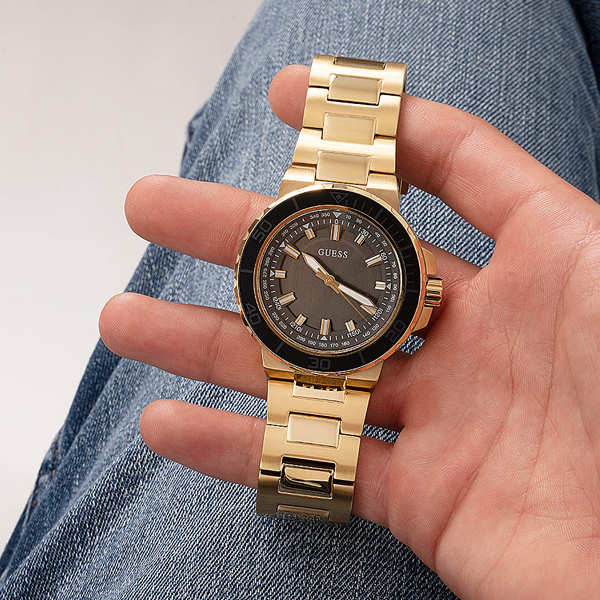 GUESS gold 9