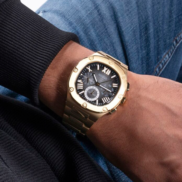 GUESS gold 5