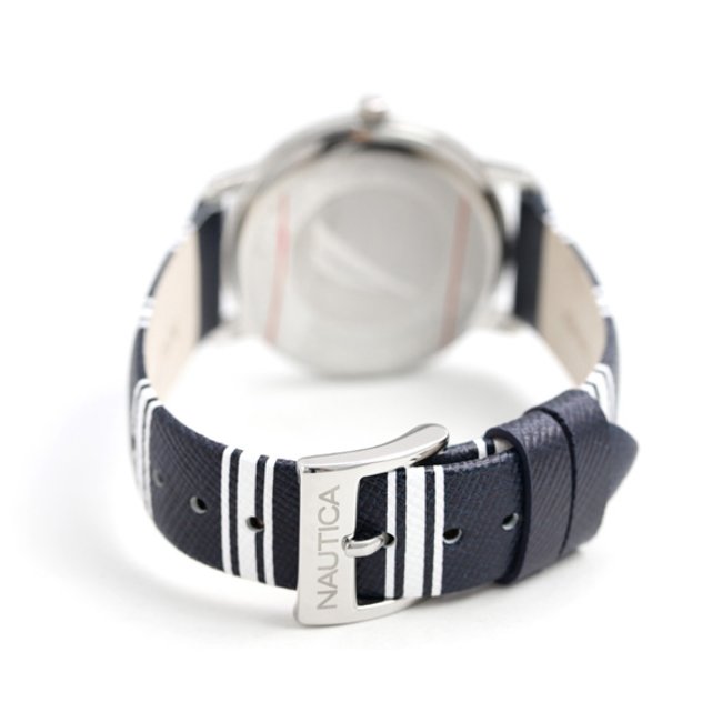 NAUTICA white 4