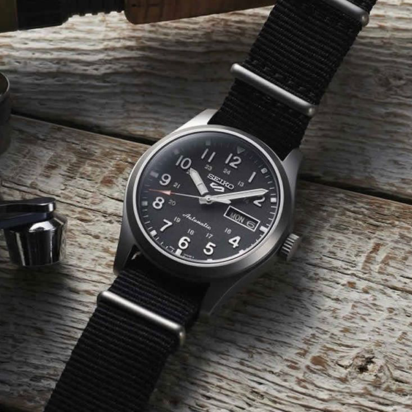SEIKO 5 Default 2