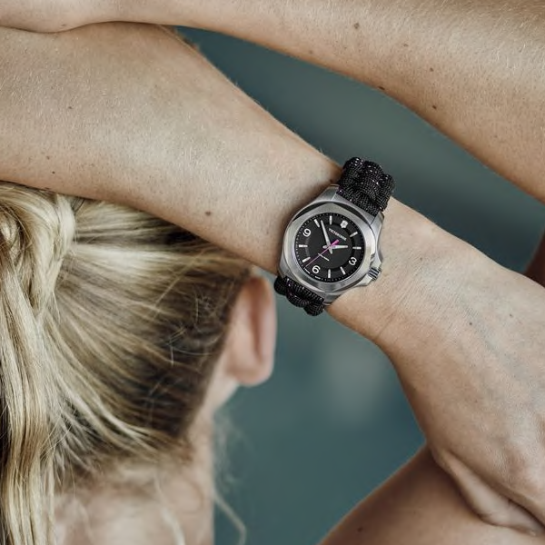 VICTORINOX Default 4